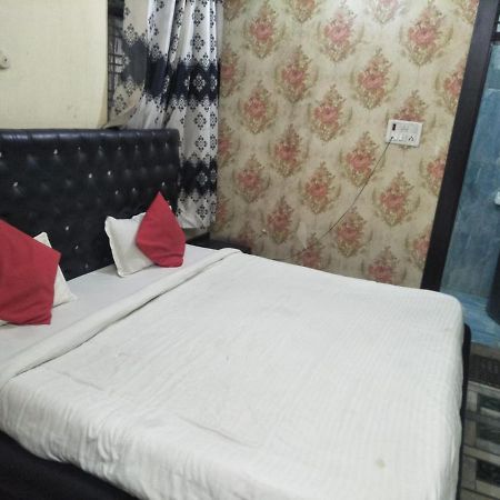 Hotel Shiv Mahima Inn By Wb Inn อัลลอฮาบาด ภายนอก รูปภาพ