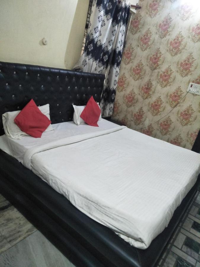 Hotel Shiv Mahima Inn By Wb Inn อัลลอฮาบาด ภายนอก รูปภาพ
