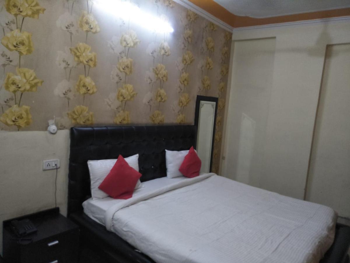 Hotel Shiv Mahima Inn By Wb Inn อัลลอฮาบาด ภายนอก รูปภาพ